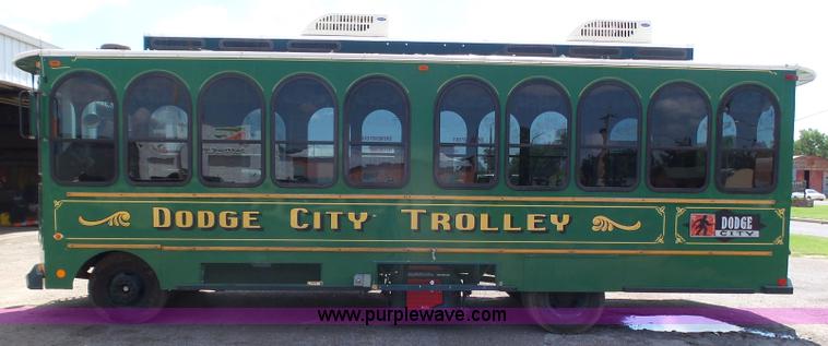 image for item J6028 1994 Ford F53 trolley