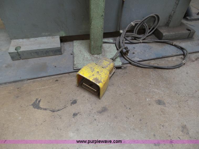 image for item J6029 Hydra-Tool Company 155-12H press brake