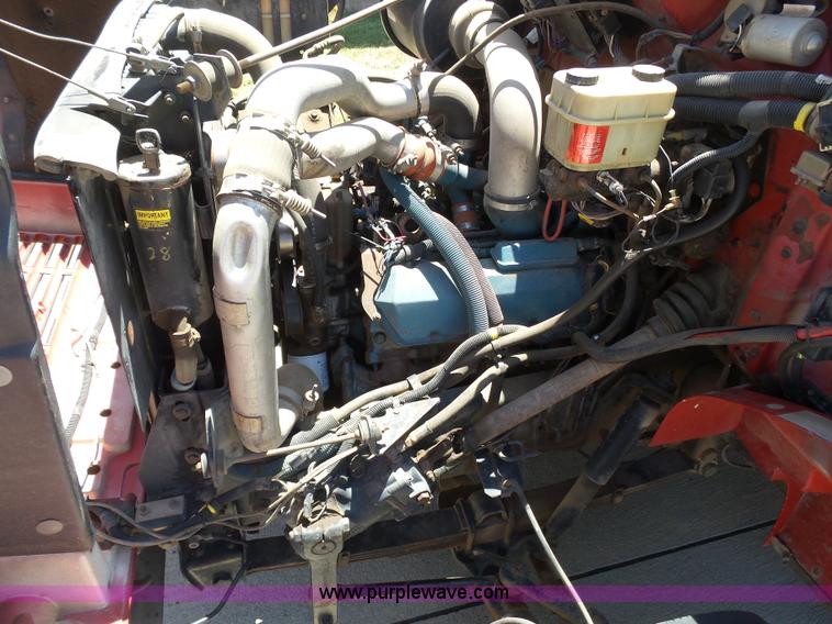 image for item J6031 1997 International 4700 rollback truck