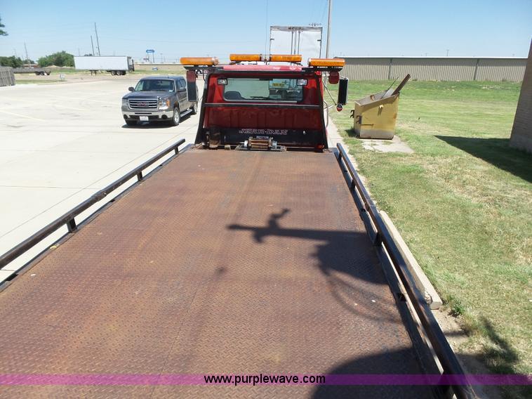 image for item J6031 1997 International 4700 rollback truck