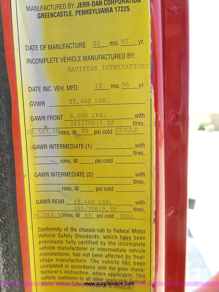 image for item J6031 1997 International 4700 rollback truck