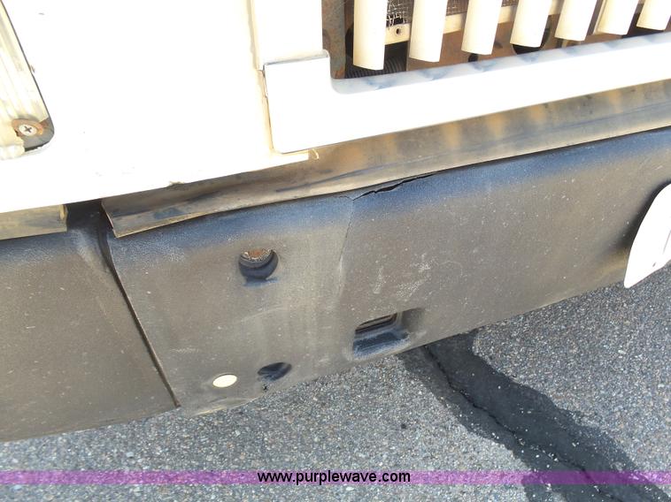 image for item J6033 1997 International 9400 semi truck