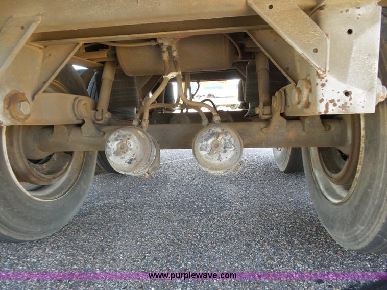 image for item J6034 1997 Wabash SA-102-FFW dry van trailer