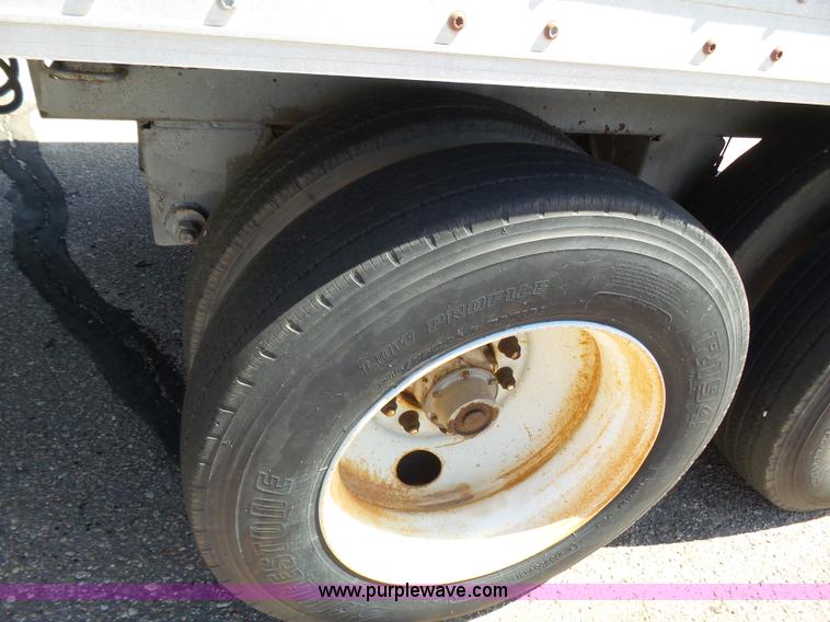 image for item J6034 1997 Wabash SA-102-FFW dry van trailer