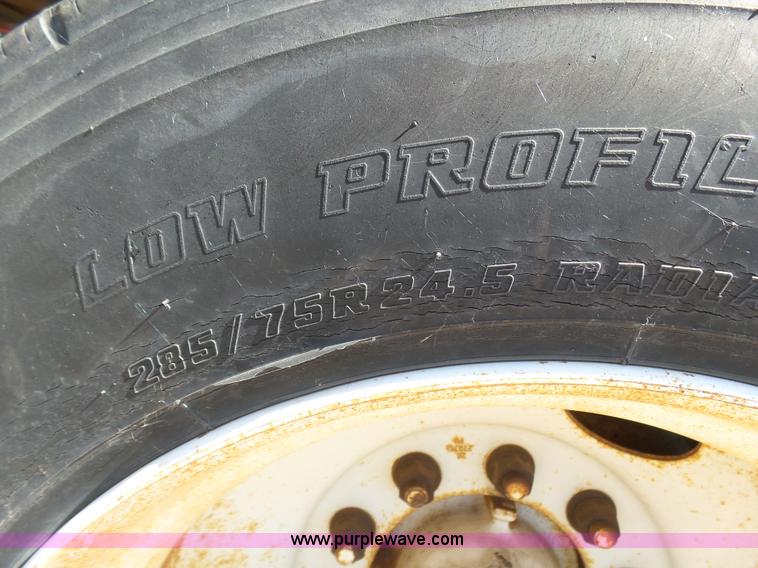 image for item J6034 1997 Wabash SA-102-FFW dry van trailer