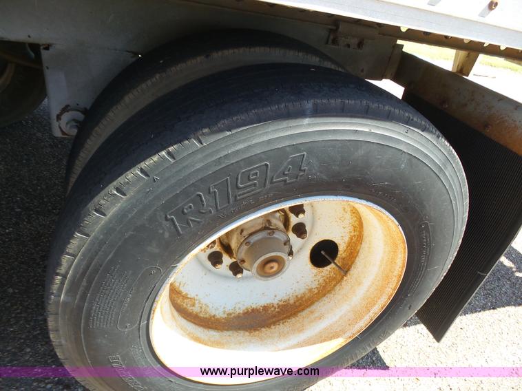 image for item J6034 1997 Wabash SA-102-FFW dry van trailer