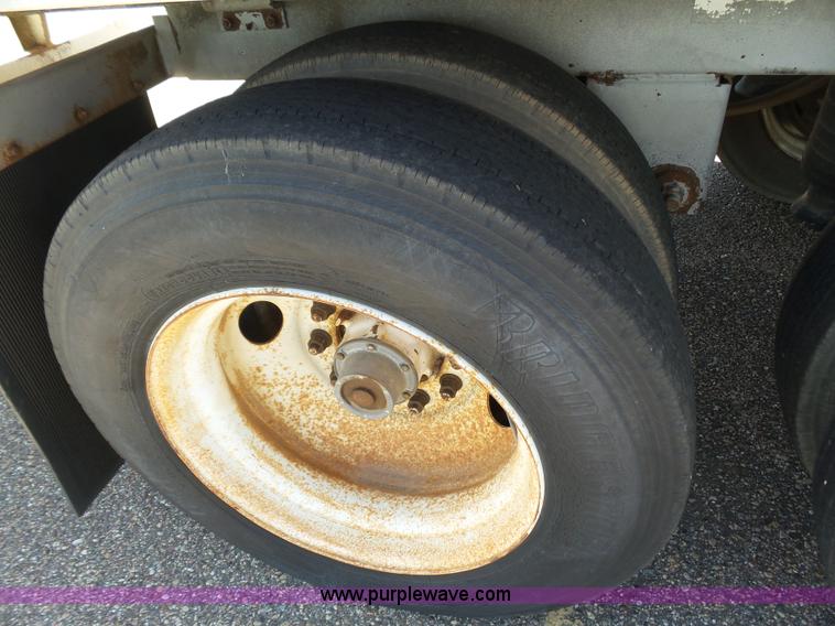 image for item J6034 1997 Wabash SA-102-FFW dry van trailer