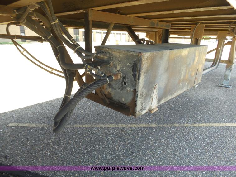 image for item J6034 1997 Wabash SA-102-FFW dry van trailer