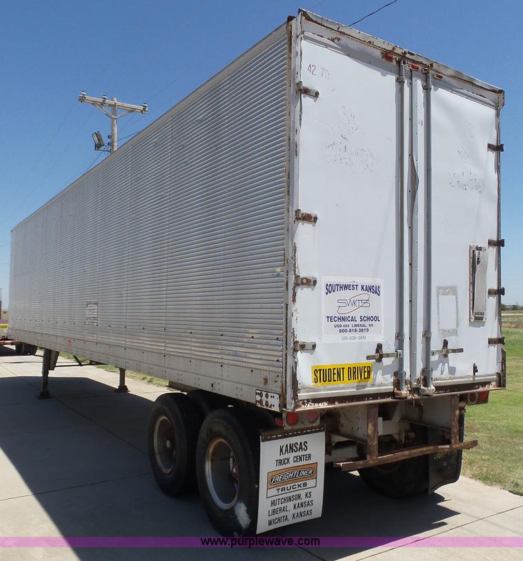 image for item J6035 1978 Fruehauf A9-8576-42-6PR refrigerated van trailer