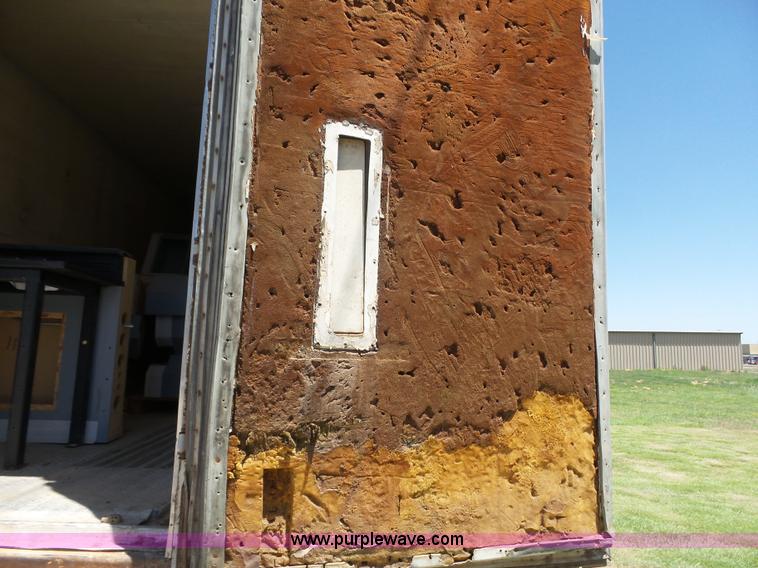 image for item J6035 1978 Fruehauf A9-8576-42-6PR refrigerated van trailer