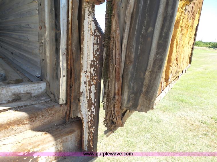 image for item J6035 1978 Fruehauf A9-8576-42-6PR refrigerated van trailer