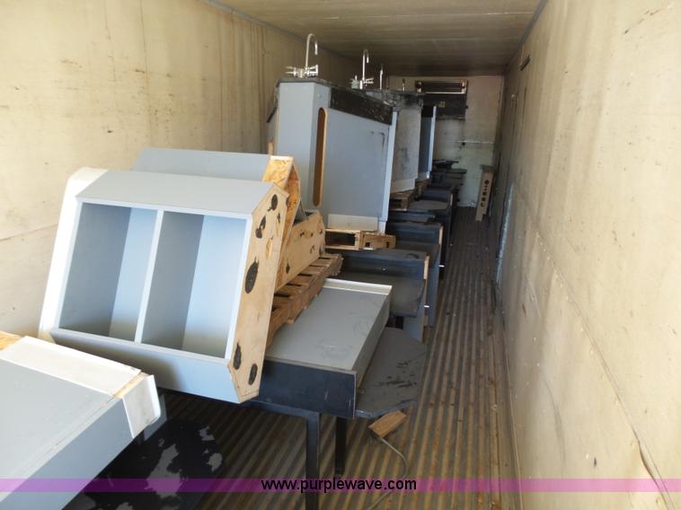 image for item J6035 1978 Fruehauf A9-8576-42-6PR refrigerated van trailer