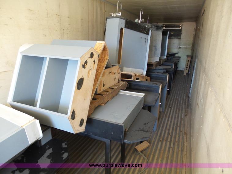 image for item J6035 1978 Fruehauf A9-8576-42-6PR refrigerated van trailer