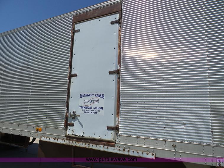image for item J6035 1978 Fruehauf A9-8576-42-6PR refrigerated van trailer