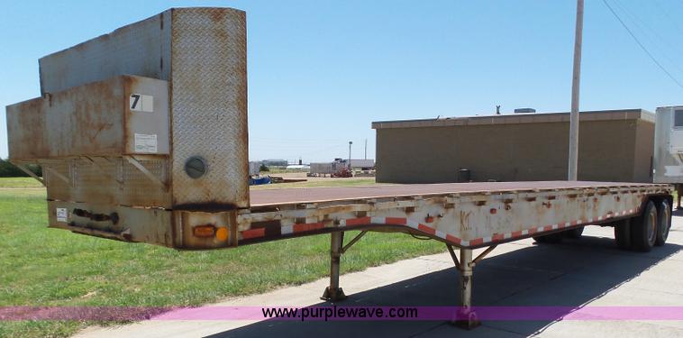 image for item J6036 1962 Load Craft JT908PB flatbed trailer