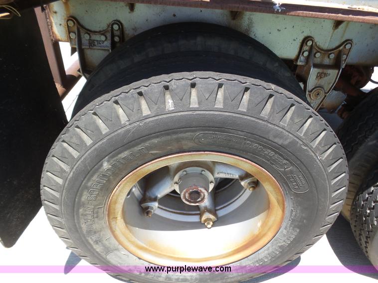 image for item J6036 1962 Load Craft JT908PB flatbed trailer