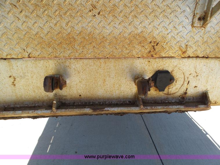 image for item J6036 1962 Load Craft JT908PB flatbed trailer