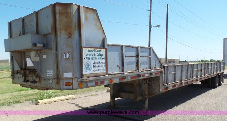 image for item J6037 1978 Fontaine DPT-3-5042 drop deck trailer