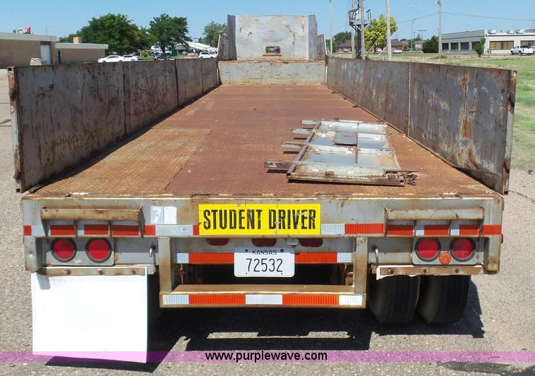 image for item J6037 1978 Fontaine DPT-3-5042 drop deck trailer