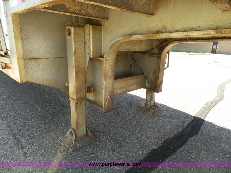 image for item J6037 1978 Fontaine DPT-3-5042 drop deck trailer