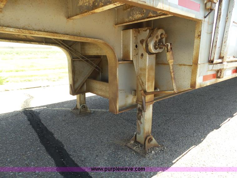 image for item J6037 1978 Fontaine DPT-3-5042 drop deck trailer