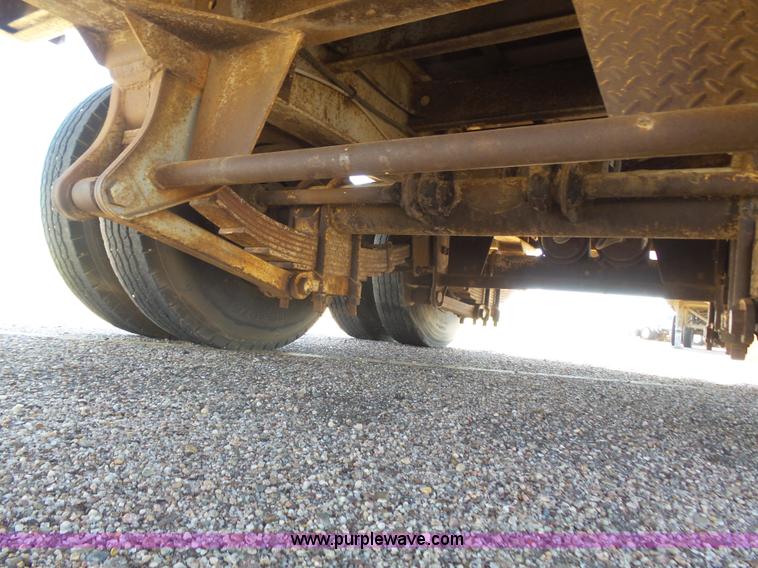 image for item J6037 1978 Fontaine DPT-3-5042 drop deck trailer