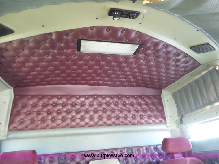 image for item J6039 1995 Kenworth T600 semi truck