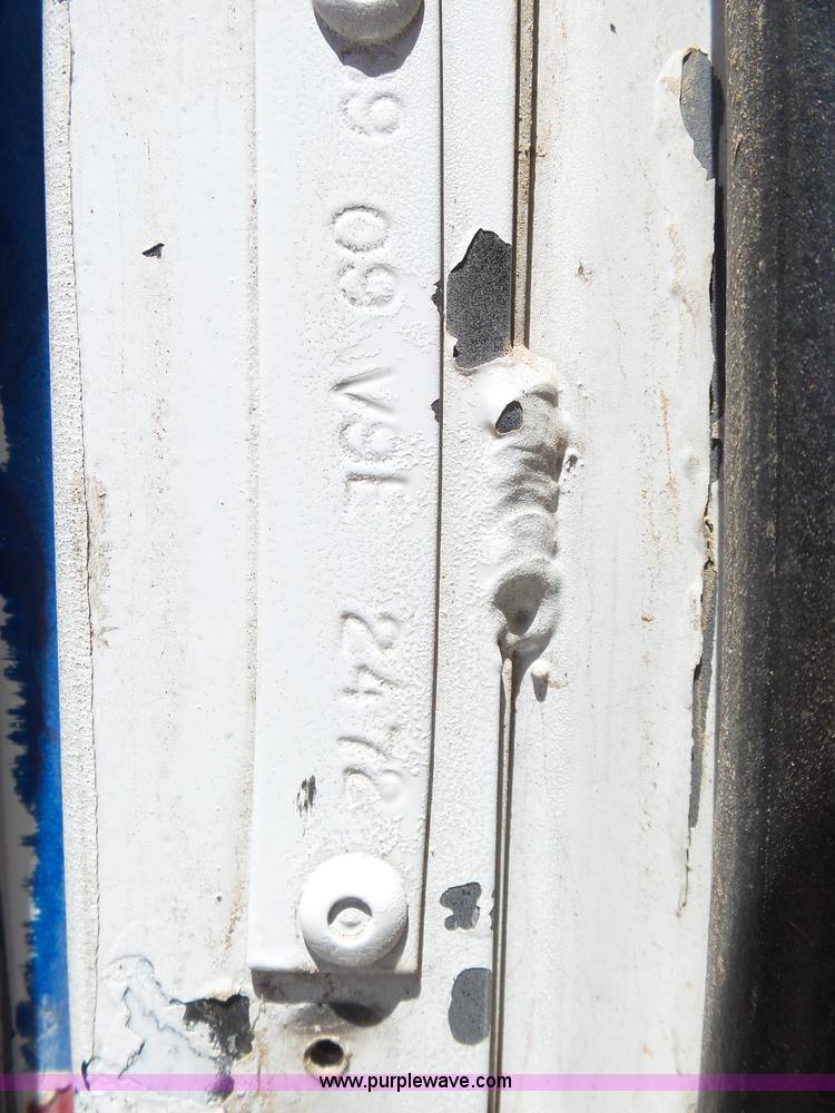 image for item J6041 1990 Volvo WIA semi truck