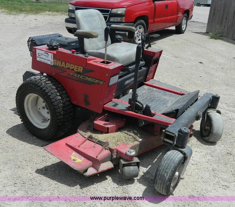 image for item J8853 Snapper ZM2501KH lawn mower