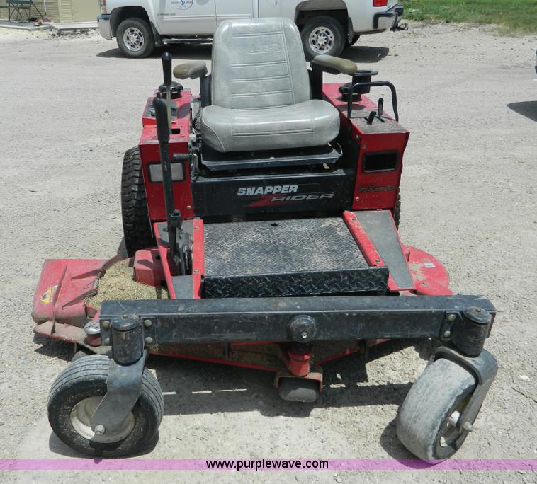 image for item J8853 Snapper ZM2501KH lawn mower
