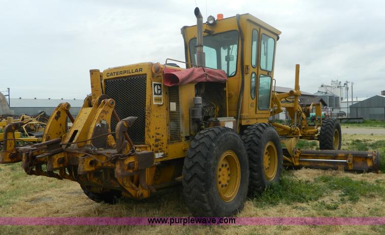 image for item J8875 1976 Caterpillar 140G motor grader