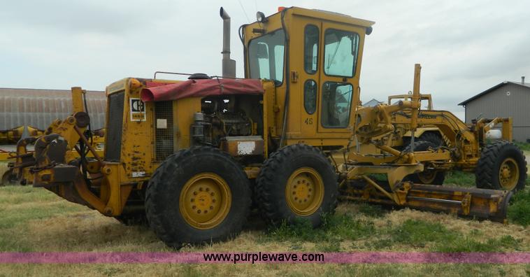 image for item J8875 1976 Caterpillar 140G motor grader