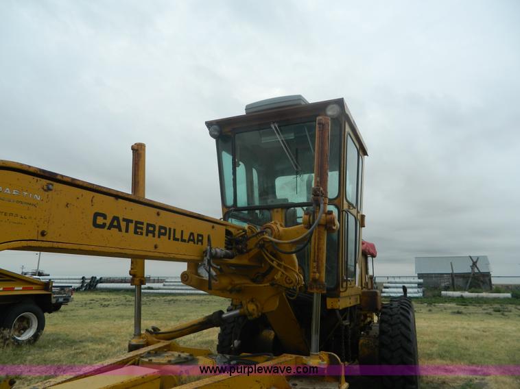 image for item J8875 1976 Caterpillar 140G motor grader