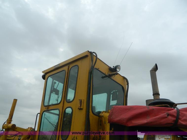 image for item J8875 1976 Caterpillar 140G motor grader