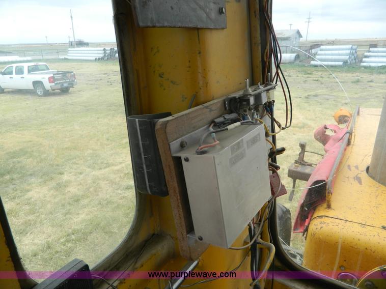 image for item J8875 1976 Caterpillar 140G motor grader