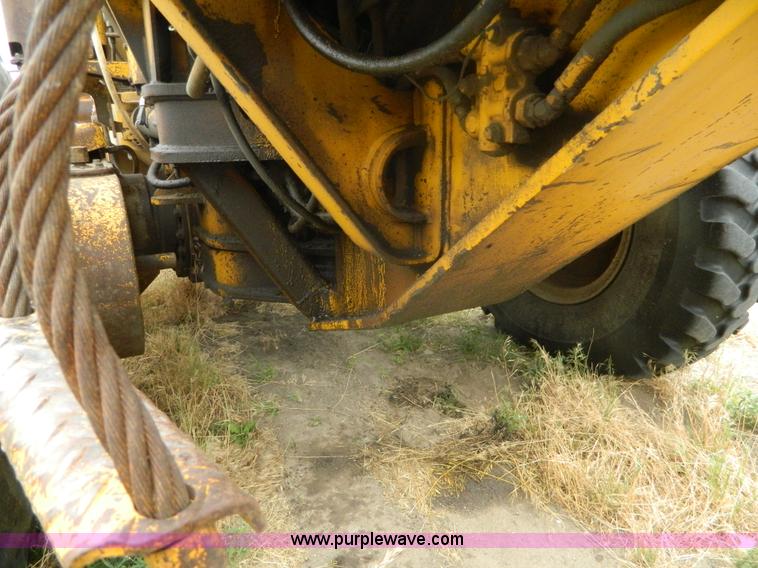 image for item J8875 1976 Caterpillar 140G motor grader