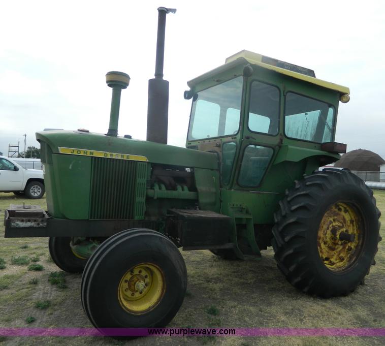 image for item J8876 John Deere 5020 tractor