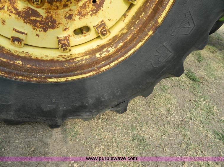 image for item J8876 John Deere 5020 tractor