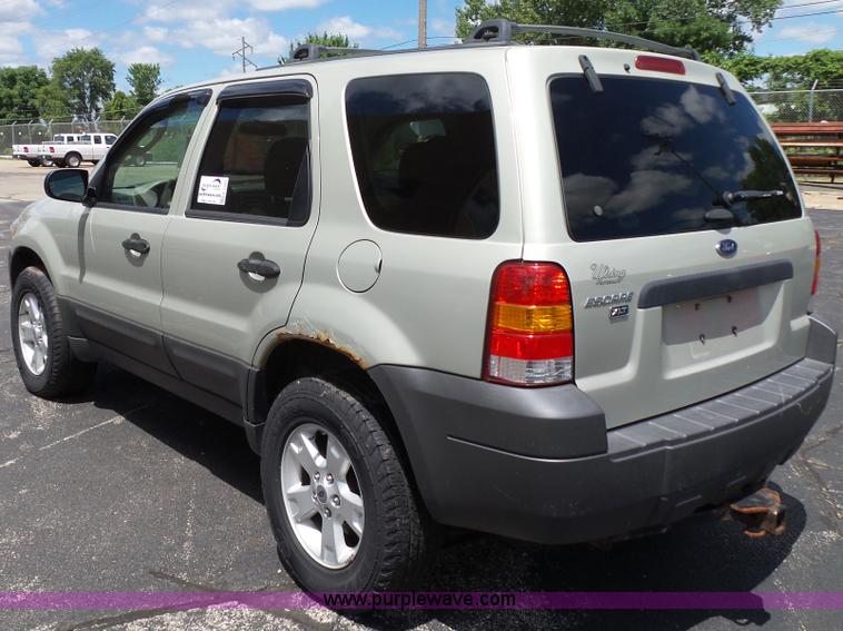 image for item K2183 2005 Ford Escape XLT SUV