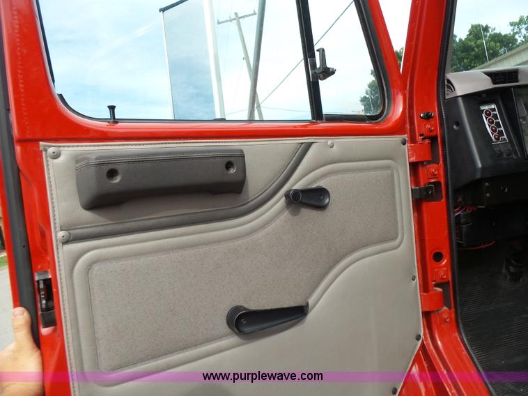 image for item K3178 1997 International 4700 Crew Cab tanker fire truck