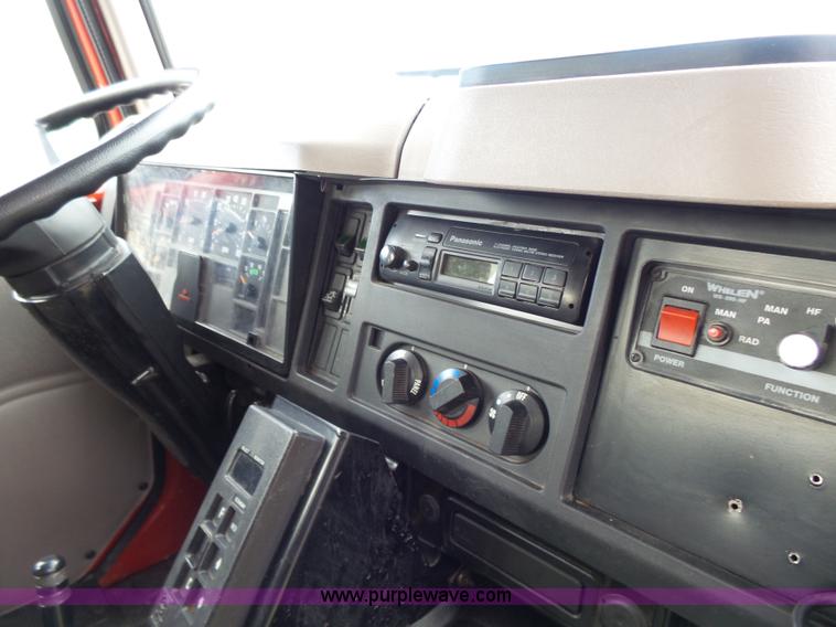 image for item K3178 1997 International 4700 Crew Cab tanker fire truck