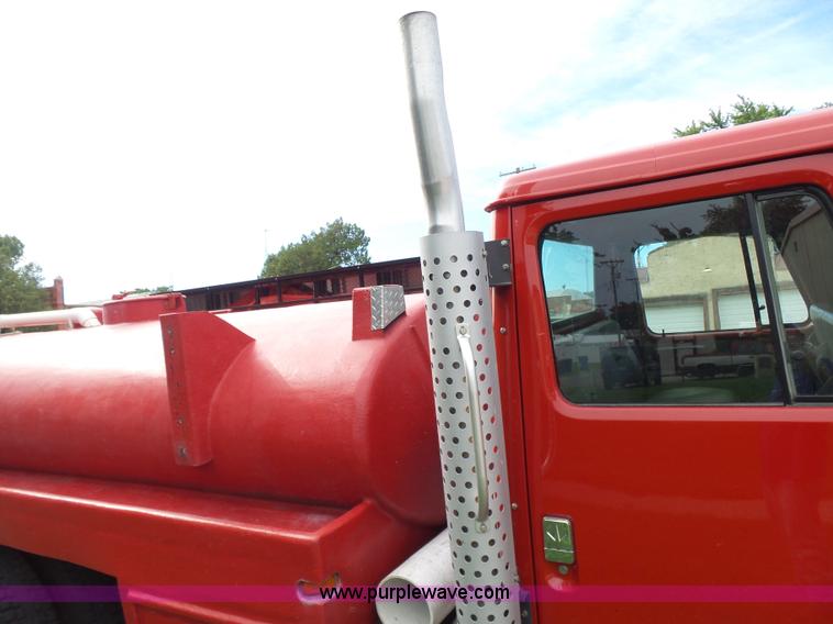 image for item K3178 1997 International 4700 Crew Cab tanker fire truck