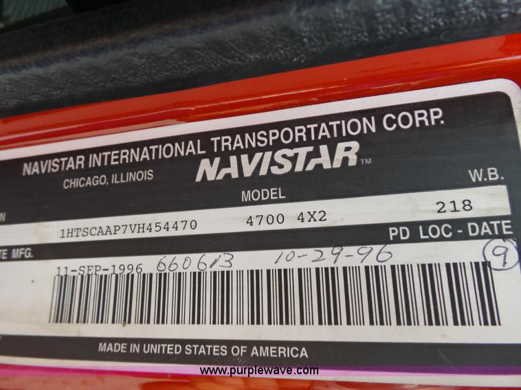 image for item K3178 1997 International 4700 Crew Cab tanker fire truck