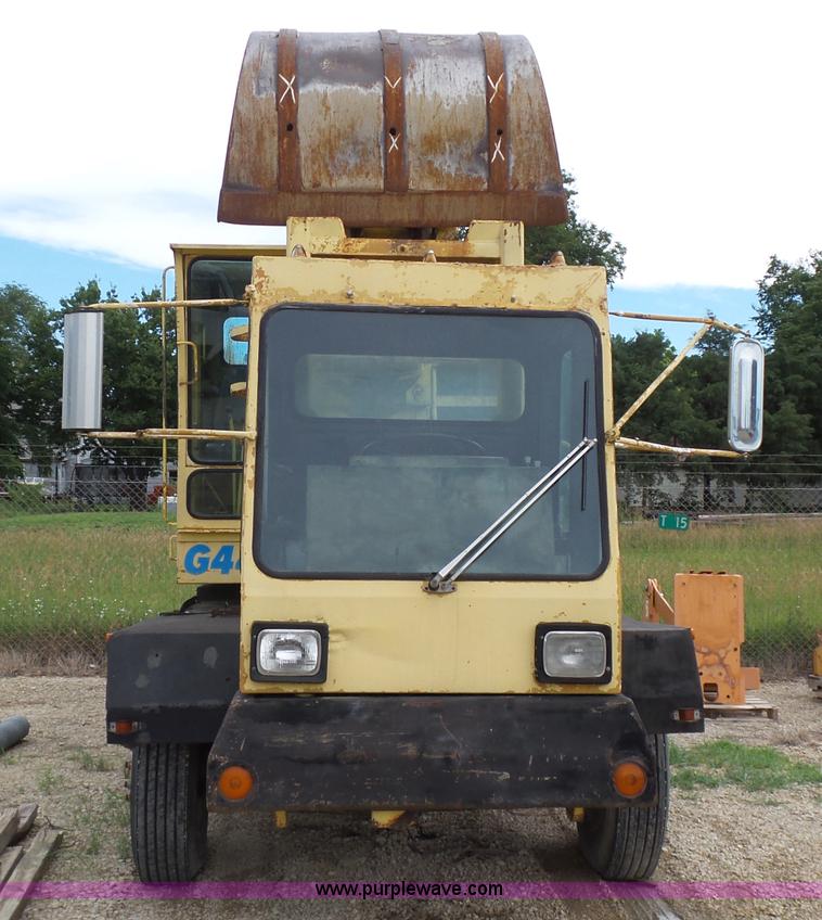 image for item K3184 Gradall G440 rubber tired excavator