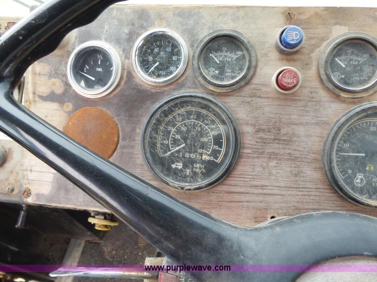 image for item K3184 Gradall G440 rubber tired excavator