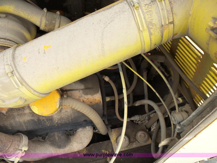 image for item K3184 Gradall G440 rubber tired excavator