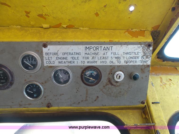 image for item K3184 Gradall G440 rubber tired excavator