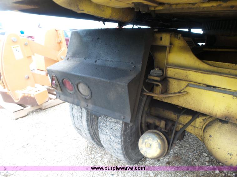 image for item K3184 Gradall G440 rubber tired excavator