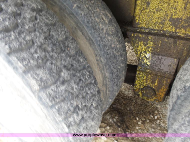 image for item K3184 Gradall G440 rubber tired excavator