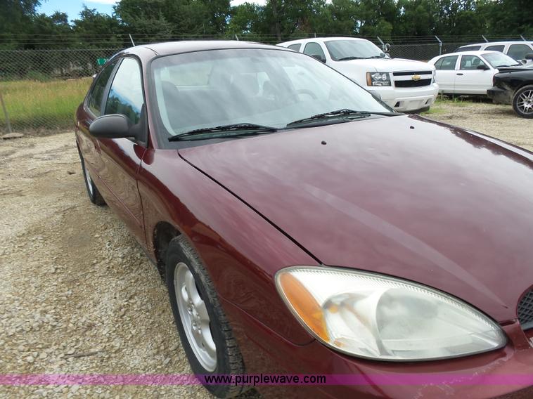image for item K3185 2005 Ford Taurus